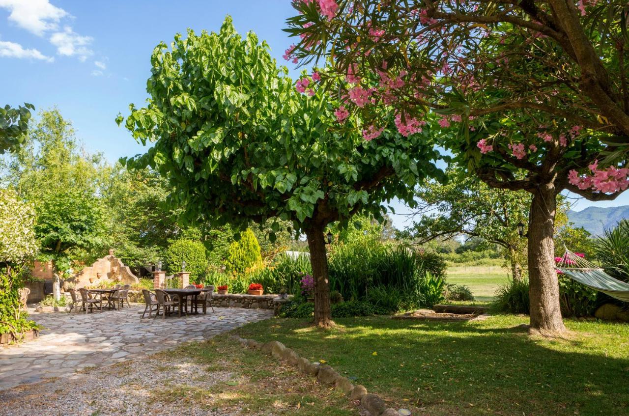 Casa Rural Can Jepet La Cellera de Ter Ngoại thất bức ảnh